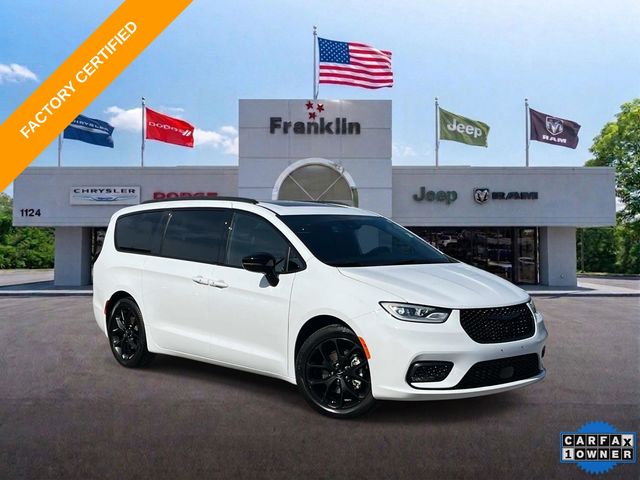Bright White Clearcoat 2025 Chrysler Pacifica Minivan Front-Wheel Drive 9-Speed Automatic