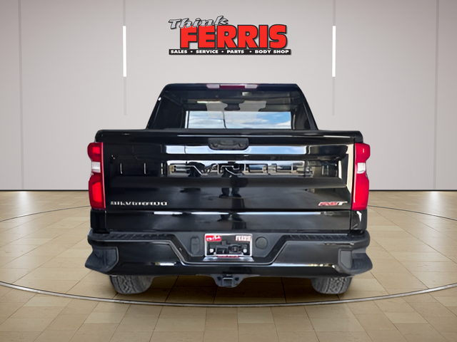 View vehicle photo 4