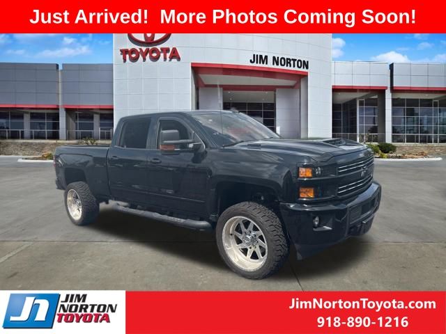 2019 Chevrolet Silverado HD LTZ 4WD Crew Cab Standard Box's photo