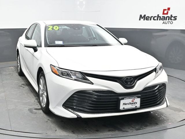 Super White 2020 Toyota Camry Sedan Front-Wheel Drive 8-Speed Automatic