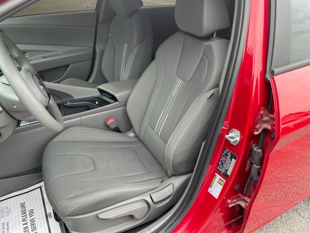 Used 2023 Hyundai Elantra Sedan