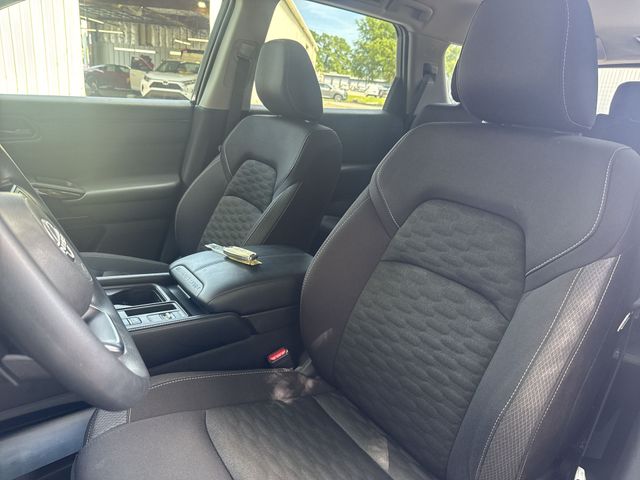 Used 2024 Gray Nissan S image 16