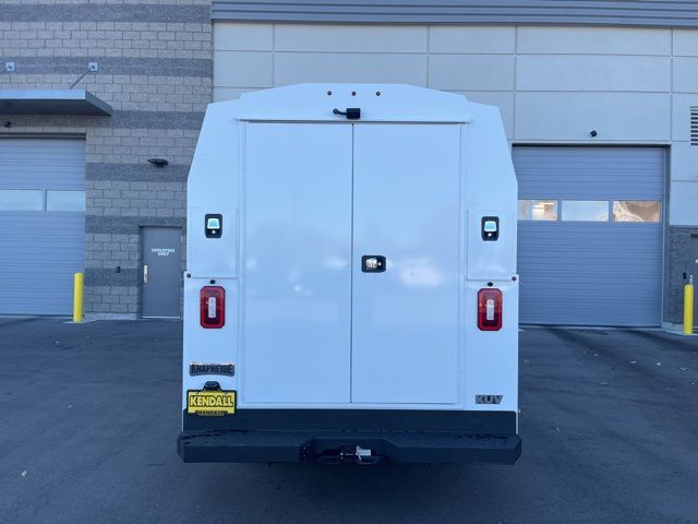 New 2024 Oxford White Ford Base image 7