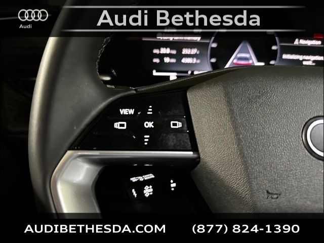 Used 2025 White Audi  image 17