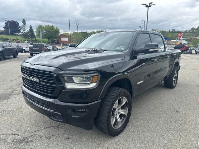 Diamond Black Crystal Pearlcoat 2022 RAM 1500 Laramie Crew Cab 4WD Pickup Truck Four-Wheel Drive 8-Speed Automatic