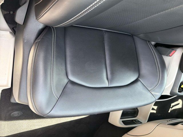 Used 2024 Chrysler Pacifica Van