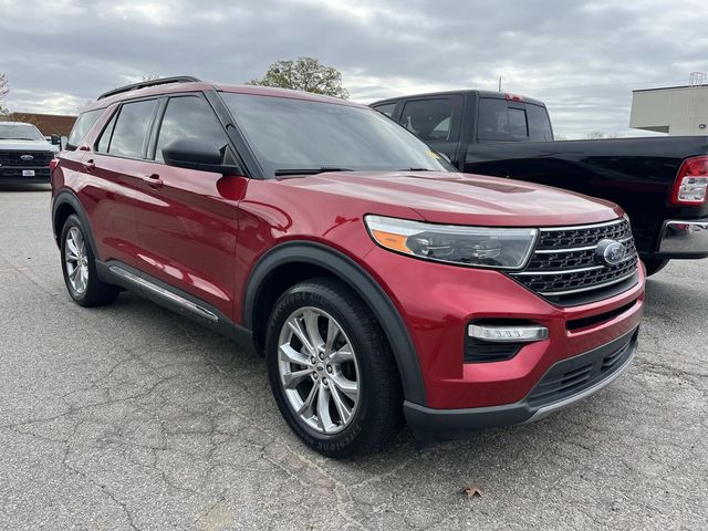 Rapid Red Metallic Tinted Clearcoat 2020 Ford Explorer XLT RWD SUV / Crossover Rear-Wheel Drive Automatic
