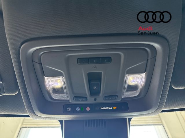 Used 2022 White GMC SLT image 20