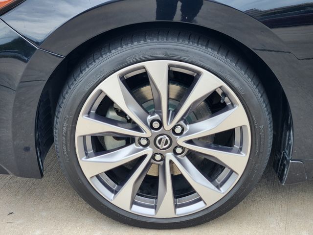 2021 Nissan Maxima Platinum Black at Bravo Nissan