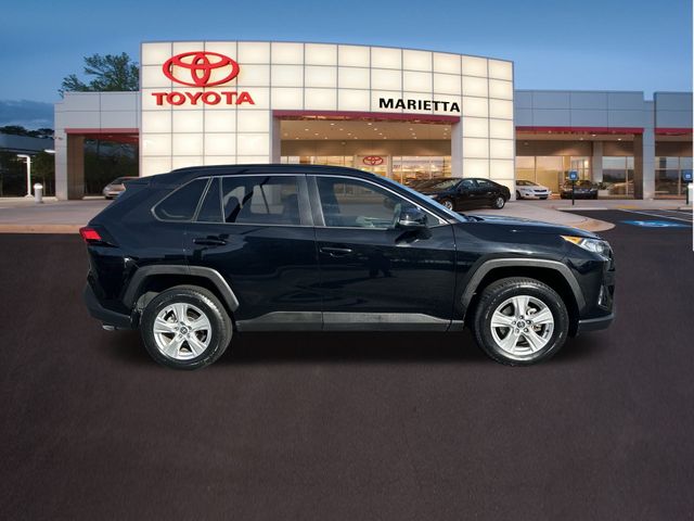 2021 Toyota RAV4 XLE 30