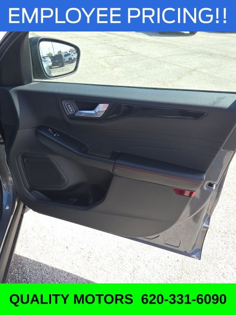 2026 Ford Escape ST-Line - Photo 31