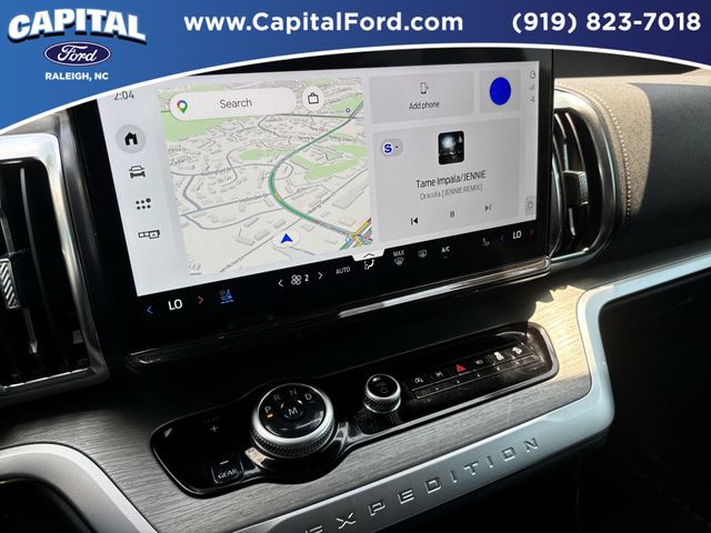 Used 2025 Gray Ford Platinum image 27