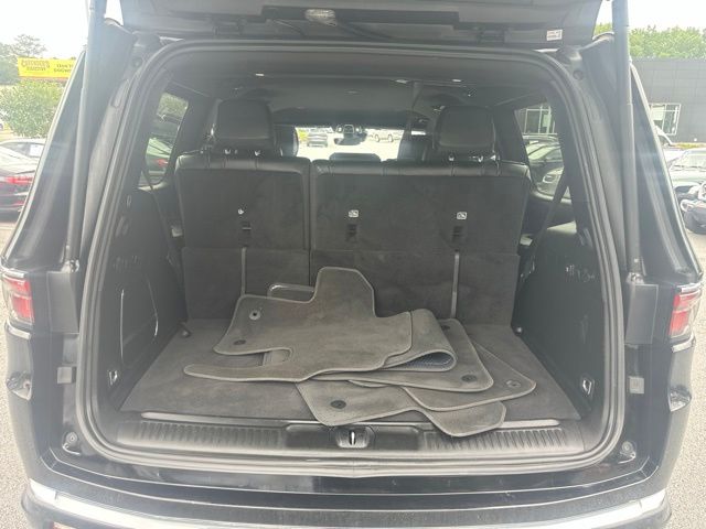 Used 2024 Black Jeep Series II image 21