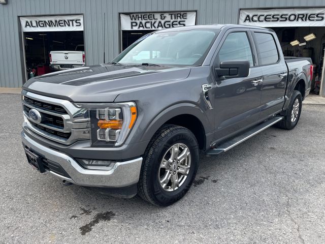 2023 Ford F-150 XLT - Gray Metallic exterior view 3
