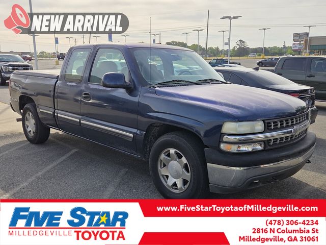 Blue 2002 Chevrolet Silverado 1500 LS Extended Cab RWD Pickup Truck Rear-Wheel Drive 4-Speed Automatic Overdrive