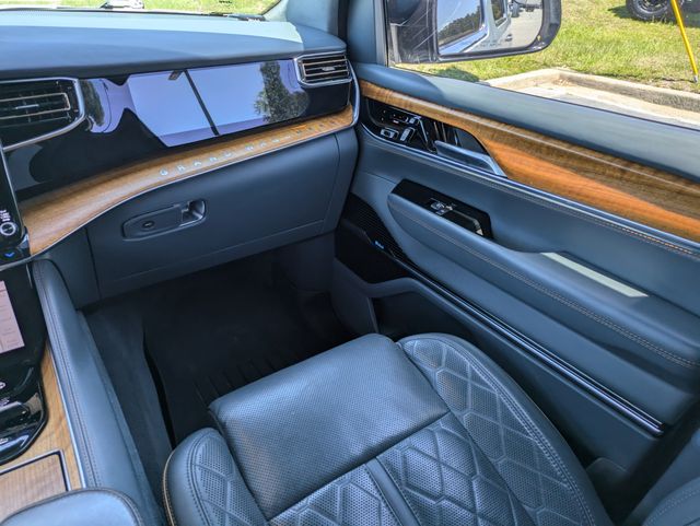 2023 Jeep Grand Wagoneer Series III