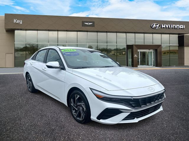 2025 Hyundai Elantra Hybrid - Image 3