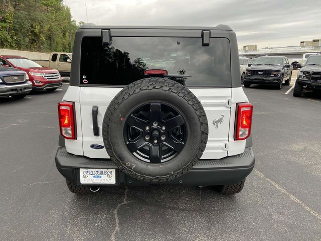 2024 Ford Bronco Black Diamond 5