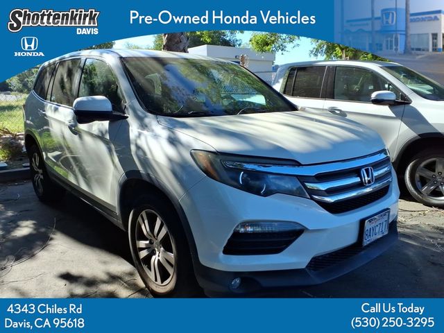 2017 Honda Pilot 4WD EX's photo