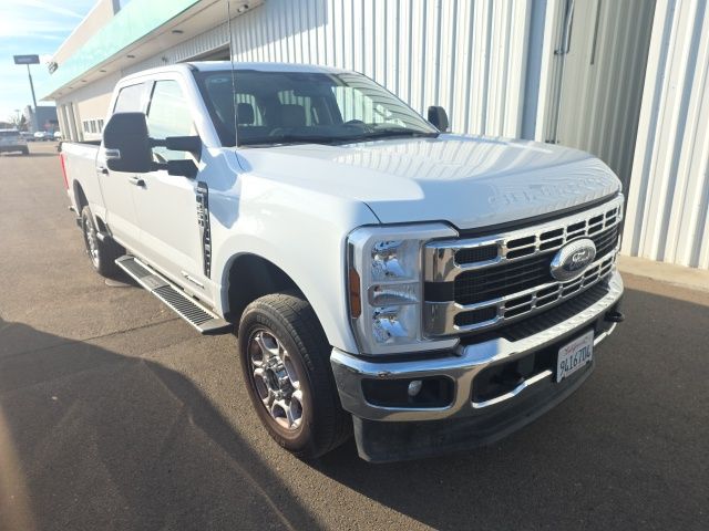 2025 Ford F-250 Super Duty XLT Crew Cab 4WD