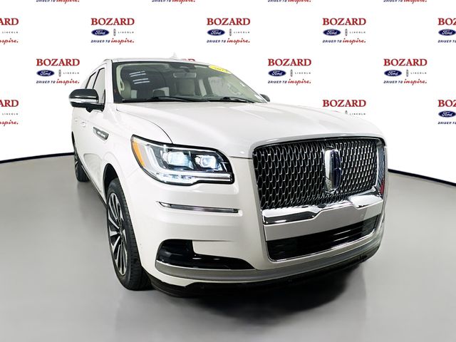 2024 Ceramic Pearl Metallic Tri-Coat Lincoln Navigator L Reserve SUV