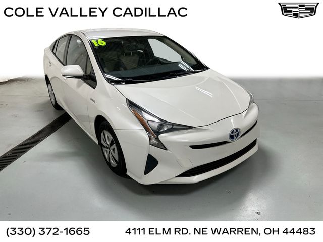 White (Blizzard Pearl) 2016 Toyota Prius Three FWD Hatchback Front-Wheel Drive Continuously Variable Transmission