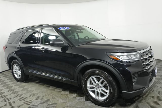 2025 Ford Explorer Active AWD