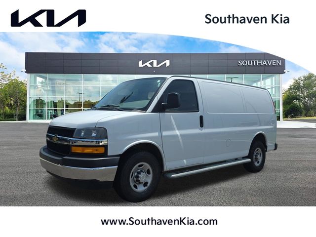 Summit White 2018 Chevrolet Express Cargo Van Rear-Wheel Drive 6-Speed Automatic Overdrive