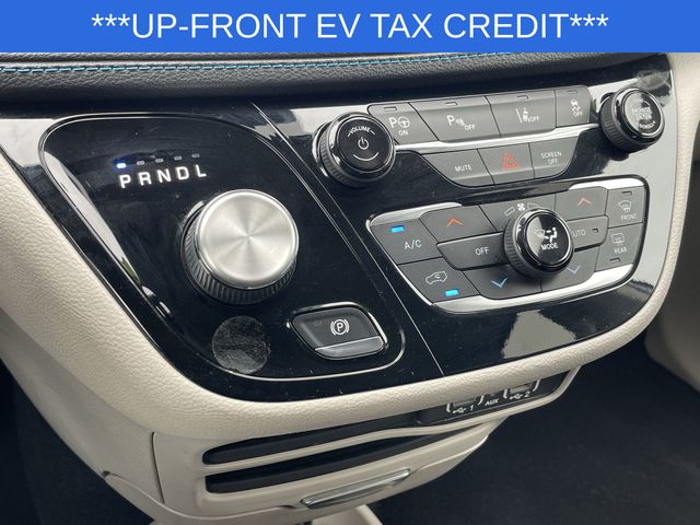 Used 2021 Chrysler Pacifica Hybrid For Sale in Livonia, MI