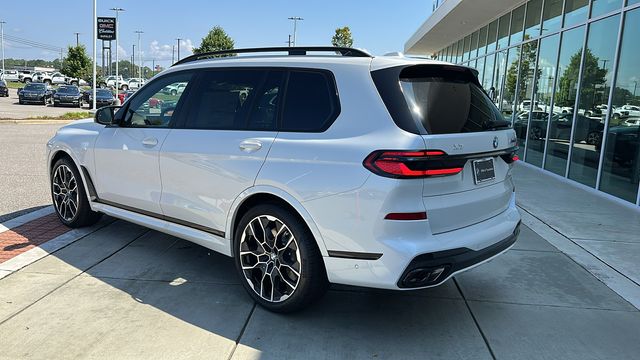 2025 BMW X7 M60i 4