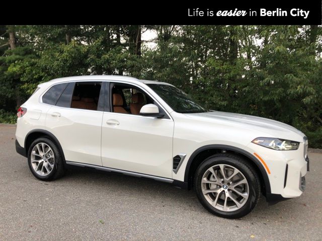 Alpine White 2026 BMW X5 SUV / Crossover All-Wheel Drive 8-Speed Automatic