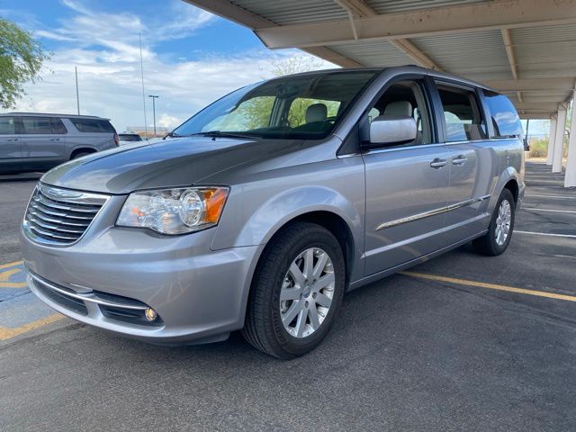 Billet Silver Metallic Clearcoat 2016 Chrysler Town & Country Minivan Front-Wheel Drive 6-Speed Automatic