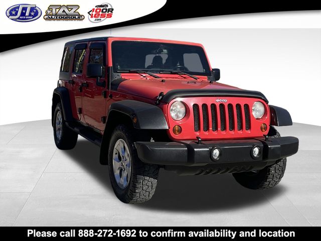Rock Lobster Clearcoat 2013 Jeep Wrangler Unlimited Sahara 4WD SUV / Crossover Four-Wheel Drive 6-Speed Manual