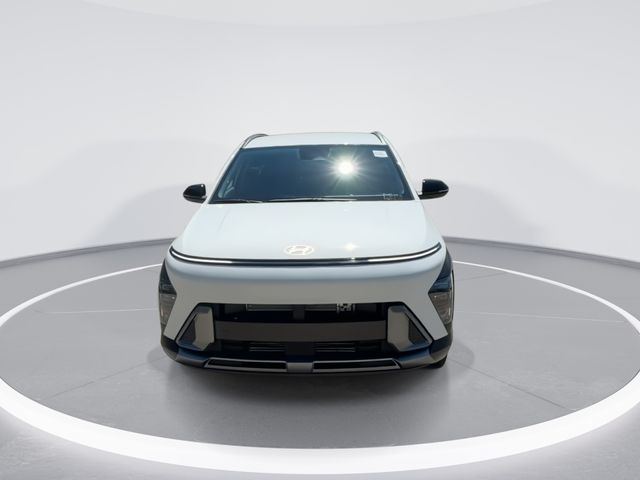 Used 2026 White Hyundai SEL Premium image 3
