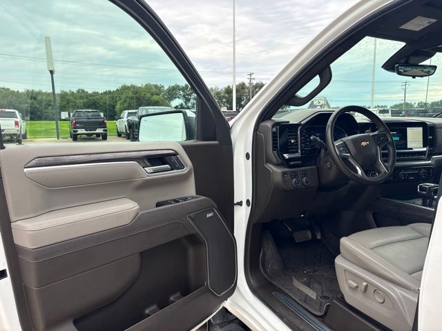 Used 2025 Chevrolet Silverado 1500 Truck