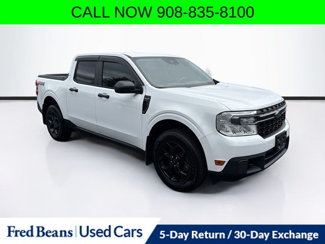 Oxford White 2023 Ford Maverick XLT SuperCrew AWD Pickup Truck All-Wheel Drive 8-Speed Automatic