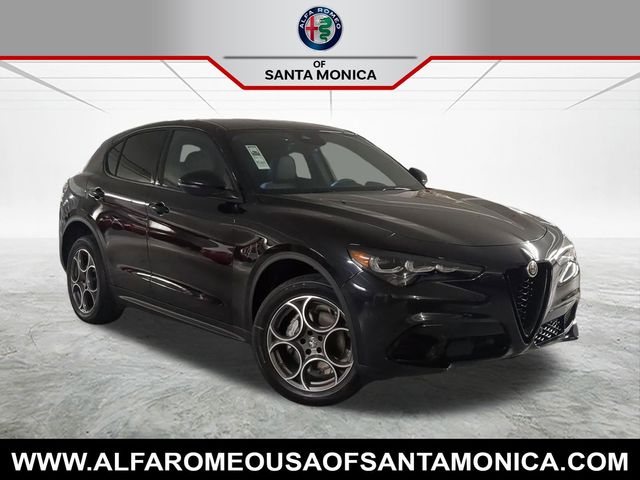 2025 Alfa Romeo Stelvio