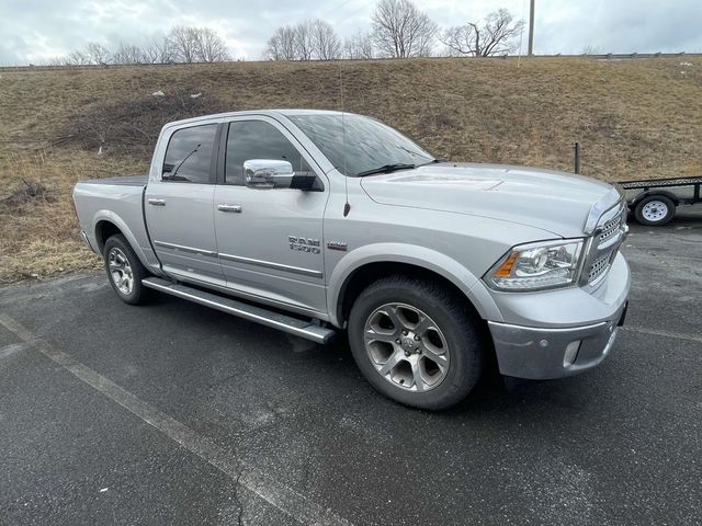 2016 RAM 1500 Laramie Crew Cab 4WD