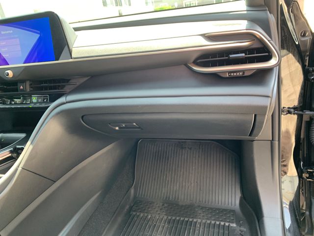 Used 2025 Toyota Crown Signia SUV