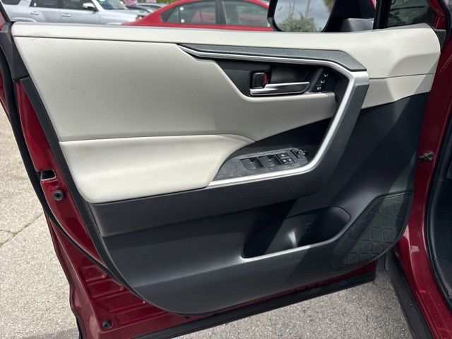 2024 Toyota RAV4 XLE Premium - Photo 30
