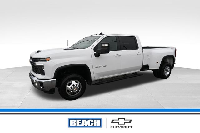 2025 Chevrolet Silverado 3500HD LT Crew Cab 4WD
