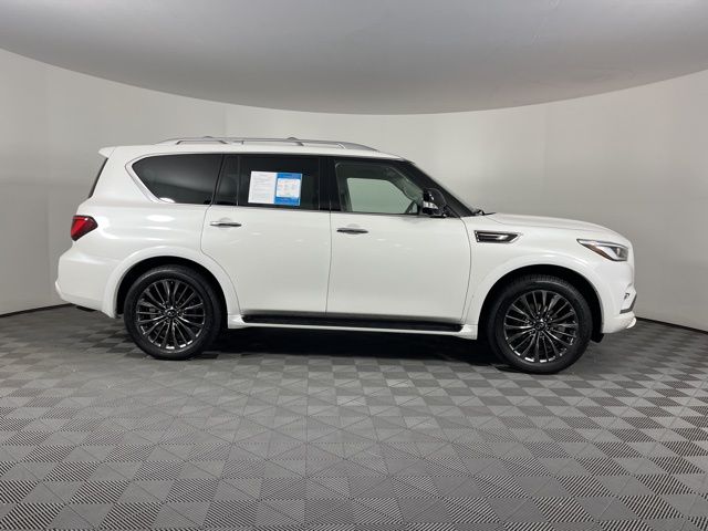 2023 INFINITI QX80 Premium Select 11