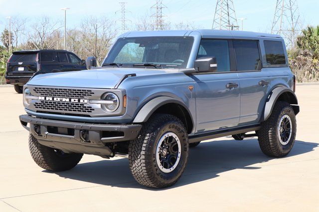 2025 Ford Bronco Badlands - 2
