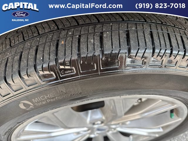 Certified Used 2023 Forged Green Metallic Ford XLT image 14