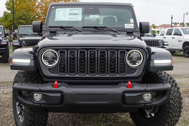 new 2026 Jeep Gladiator car, priced at $61,905