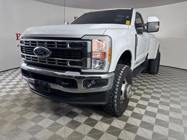 2024 Oxford White Ford Super Duty F-350 DRW XLT 4X4 Truck
