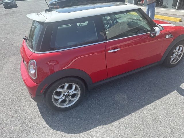 Blazing Red Metallic 2013 MINI Cooper S Hatchback FWD Hatchback Front-Wheel Drive 6-Speed Automatic