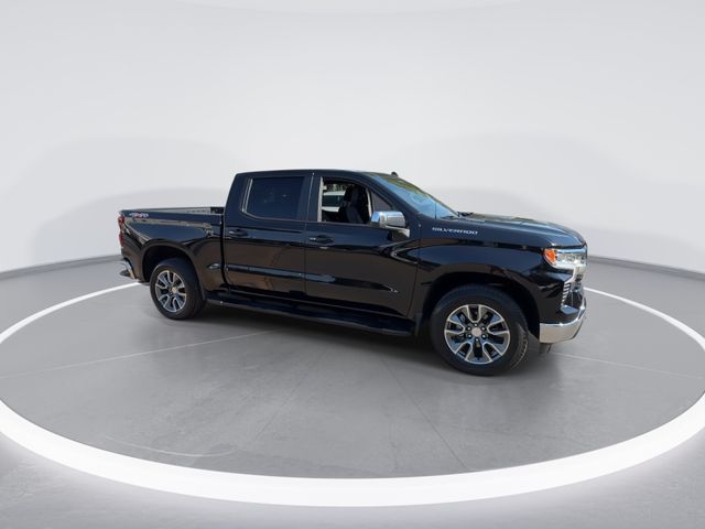 Used 2025 Black Chevrolet LT image 2