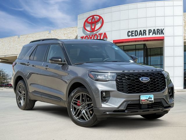2025 Ford Explorer ST-Line AWD