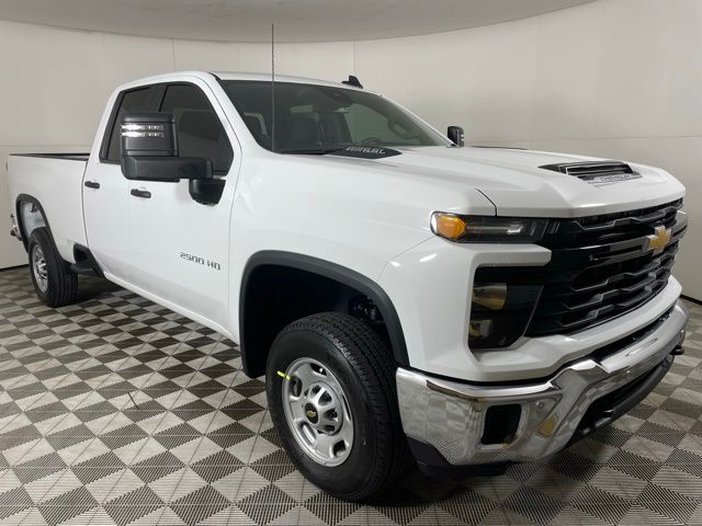 2025 Chevrolet Silverado 2500HD Work Truck 2